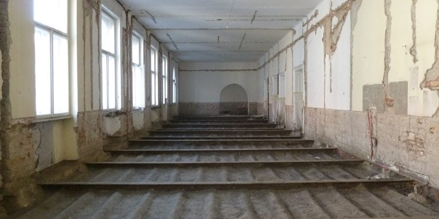 Kitisztított födémmezők